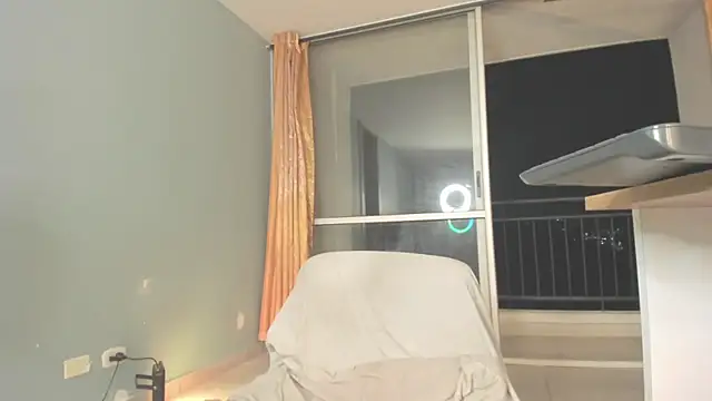 VenusSantana webcam