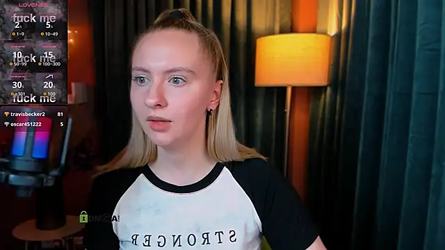 mila_glow1 - Mila_glow1's free webcam - UK Sex Cams
