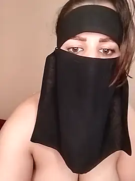 miss_dou3ae (F milf) - سيارة