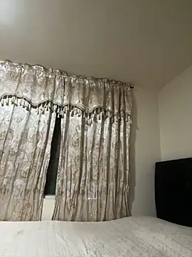 tayler_kim (F young) - plug ass