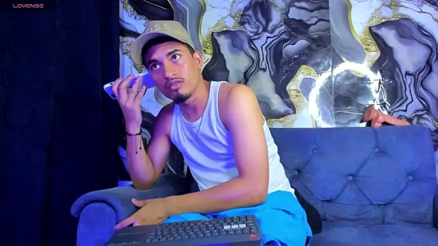 ares_damm - Ares_DAMM's free webcam - UK Sex Cams