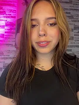 lunacandy_0 (Ask my age) - suck tits😏
