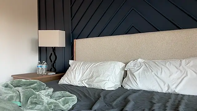 Watch kenziesmithh live on EroticFlix - High definition streams
