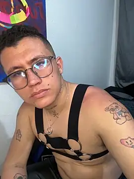 Kurtxxx22 webcam
