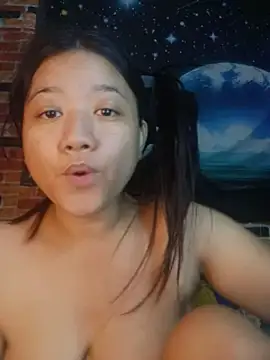 Webcam Model (Urchanel)  is live.Free join now!