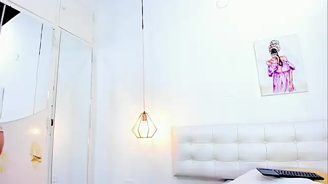 Watch Alanna_miaw live on EroticFlix - High definition streams