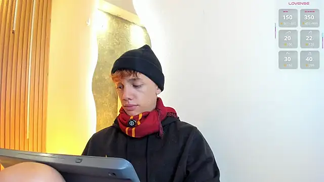Watch Tomy_Rox live on EroticFlix - High definition streams