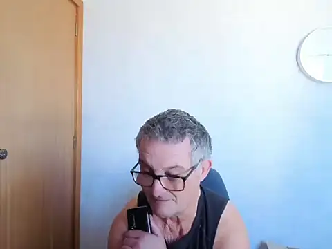 Watch daddy_man live on EroticFlix - High definition streams