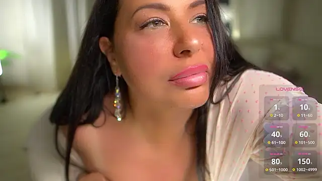 bbwdesire - BBWDesire's free webcam - UK Sex Cams