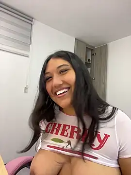 Webcam Model (SharaRous)  is live.Free join now!