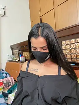 its_ur_flora (F young) - Boobs ply🤭