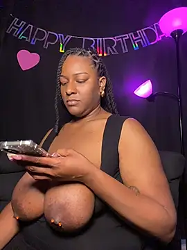 GirthGoddessCoco webcam