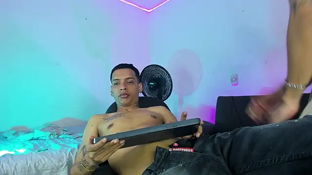 Watch twinkDuohot live on EroticFlix - High definition streams