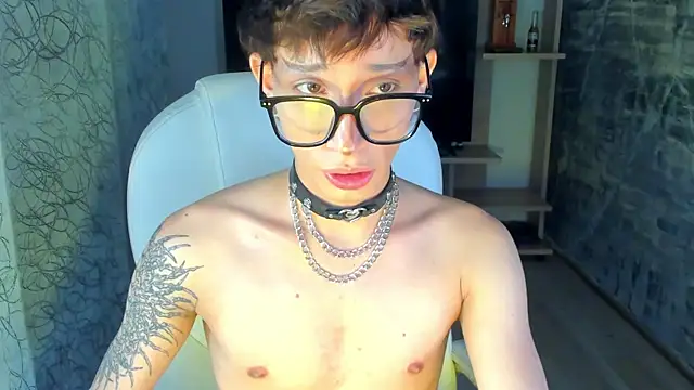 Watch AndyWiilliams live on EroticFlix - High definition streams