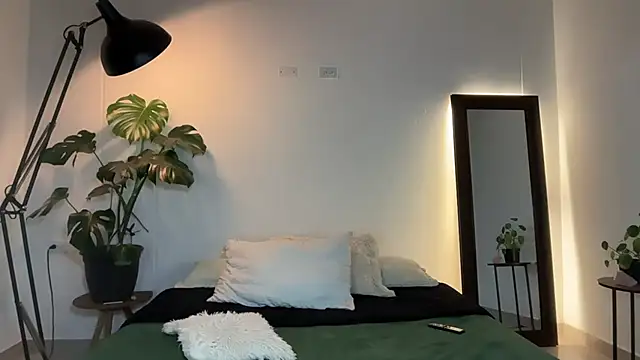 Gielyie2 - Couple webcam sex chat