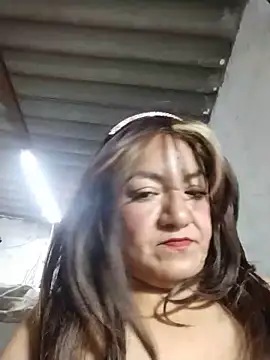 Webcam Model (Mich76)  is live.Free join now!