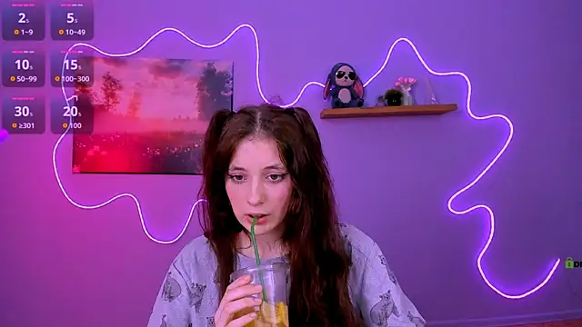 nami_glow - Nami_glow's free webcam - UK Sex Cams