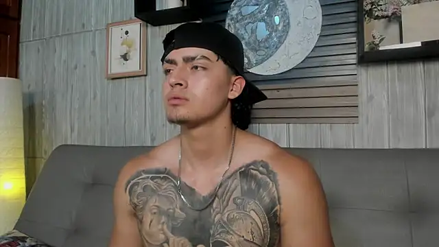 elliot_colton (M twink) - Look how my milk is coming out on my abs