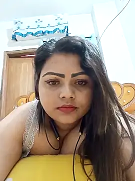 Webcam Model (blue-berry09) is live