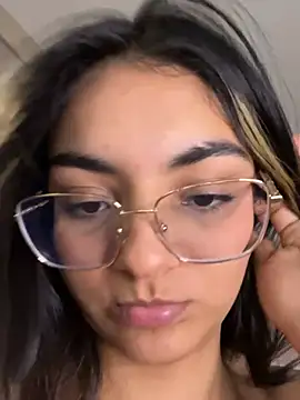 Cat2525 live sex cam