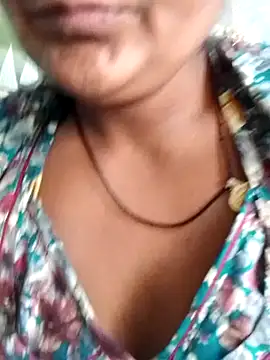 aunty_sumy live sex cam