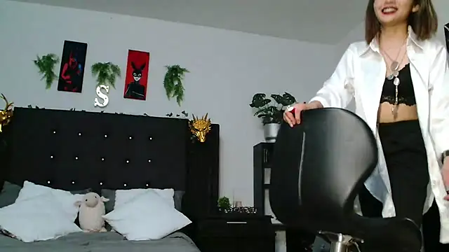 Dama_Scarlata18 live sex cam