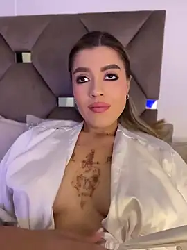 Watch GabrielaS_ live on EroticFlix - High definition streams