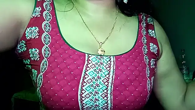 YourDesi_Laila_