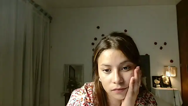3littles Live Webcam on Stripchat