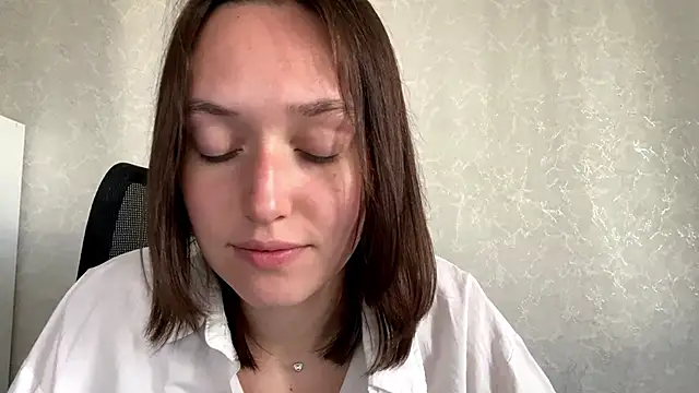 Watch LisaSunrise live on EroticFlix - High definition streams