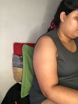 Watch EliVanegas live on EroticFlix - High definition streams