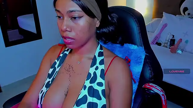 charlotte_bronte (F teen) - vuelta 360 en bra y panty