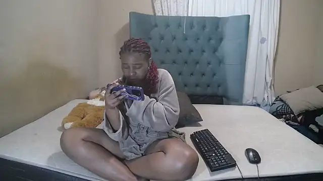EbonyEssence webcam stripchat model stream image