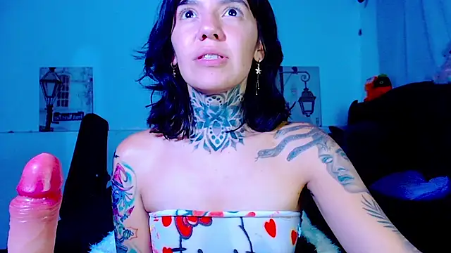 LannieGonzales webcam