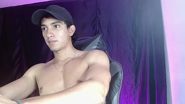 Watch dante_18cm_ live on EroticFlix - High definition streams