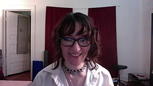 AnnywnBelle