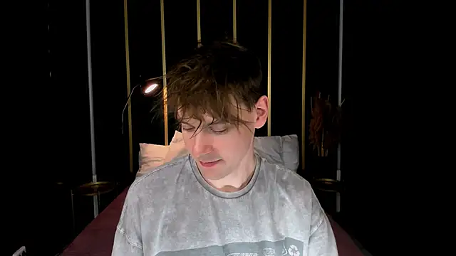martin_perry (M young) - I will masturbate for 15 minutes.
