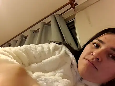 denisutra777 - Denisutra777's free webcam