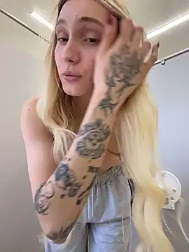 pink_kiss (F teen) - Spread ass + touch asshole