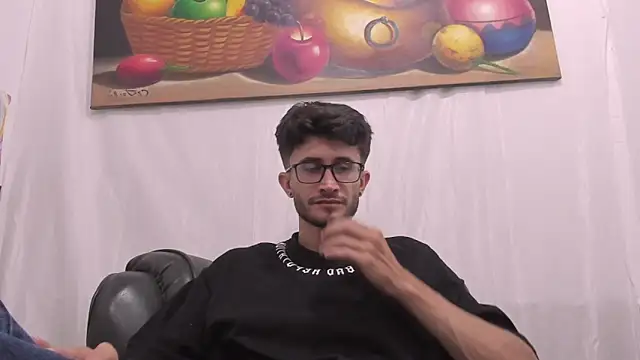 Loggan_donnelly live sex cam