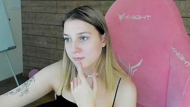 tinnaburton - TinnaBurton's free webcam - UK Sex Cams