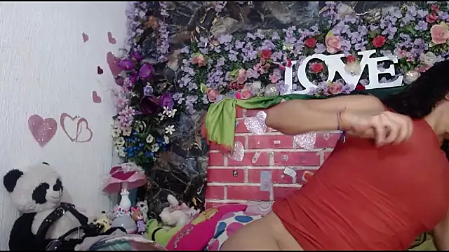 desiredirtyts__ - DesireDirtyTS__'s free webcam - UK Sex Cams