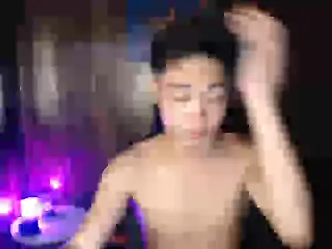 hotzachery (Ask my age) - let's get fuck and cum now