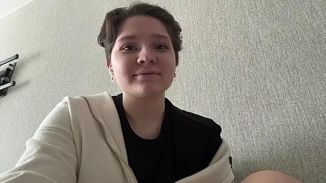 Emmiebutwihu webcam