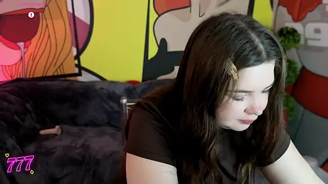 rosiemoons (F young) - boobs