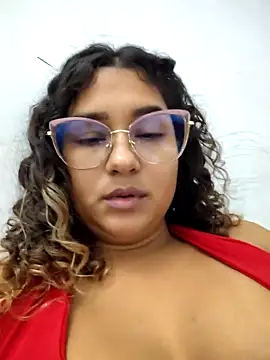 brendagirs (F young) - Fingers in the pussy 🥵