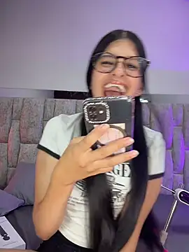 zafiranavarro (F teen) - show tits🥵