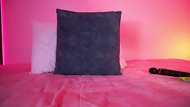 petitevictoria live sex cam