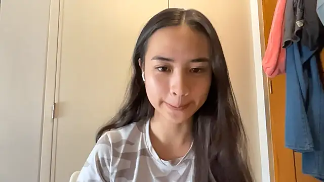NorikoMcirvin webcam
