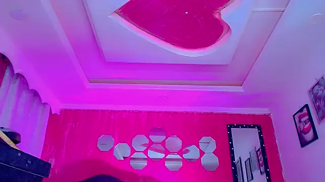 tiffanymackensyy (T teen) - fuck hard